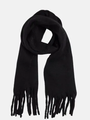 Chic Solid Scarf in Black