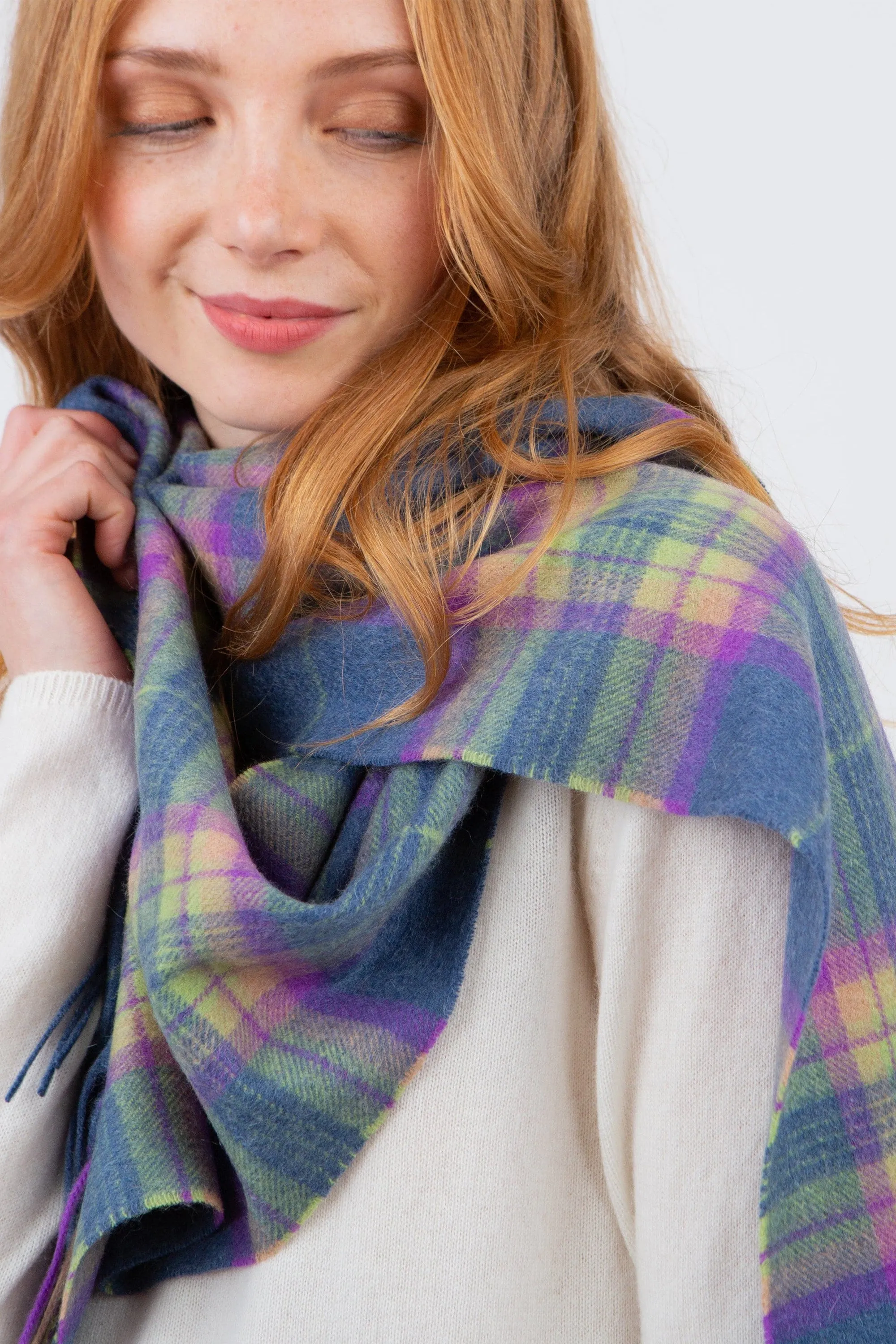 Contemporary Check Cashmere Wide Scarf - Blue Hoppy Check