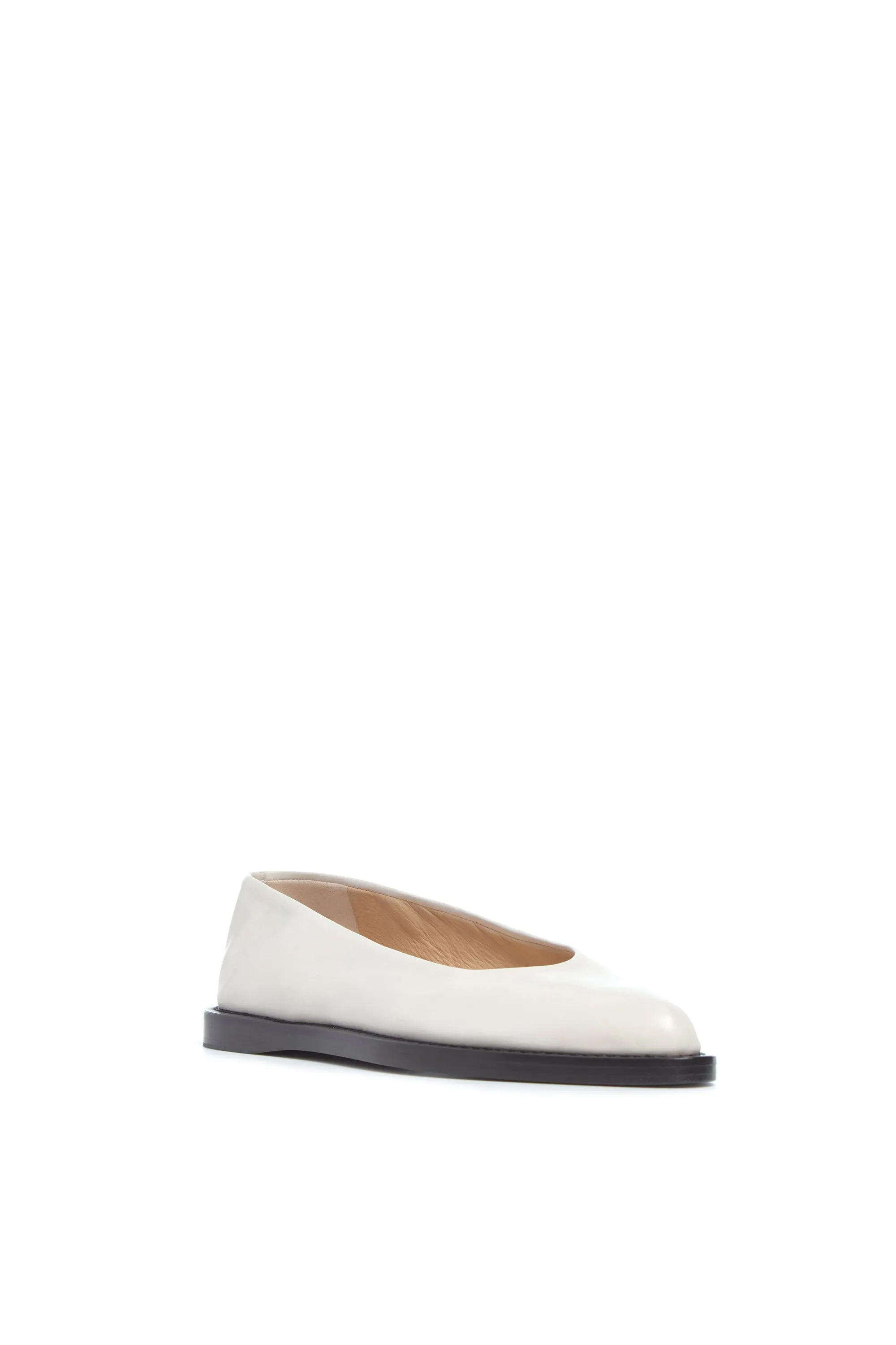 Kati Ballerina Flat Shoe in Cream Leather