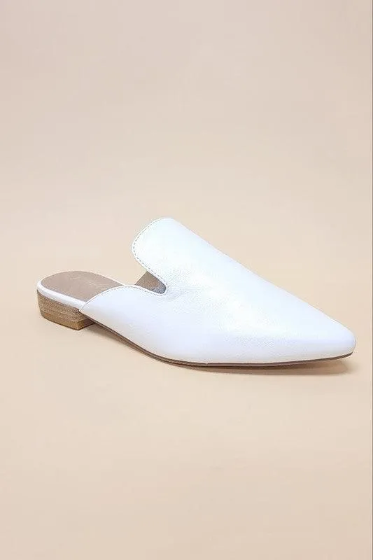 Womens Shoes - Pointed Toe Slip on Mule Flats